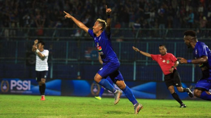 Hasil Pertandingan Arema FC vs Persela Lamongan 3-1