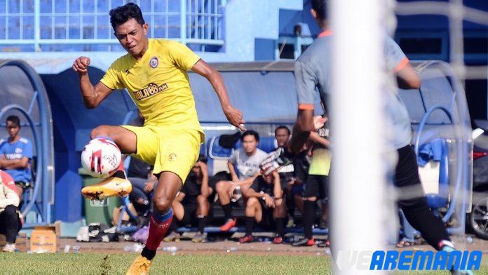 Debut Manis Eduardo Almeida, Arema Gulung Malang Selection 8-0