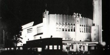 Gedung Bioskop Rex, yang Kini Menjadi Bank