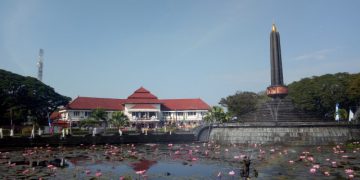https://lostinmalang.com/tugu-malang.html