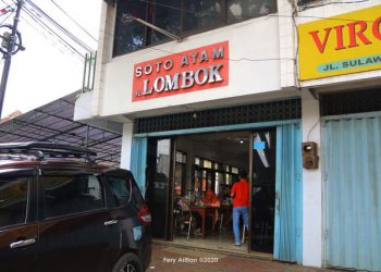 https://kumparan.com/fery-arifian/mencicipi-kuliner-legendaris-soto-ayam-lombok-malang-1squZfhmmh7