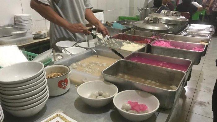 https://travel.tribunnews.com/2020/03/28/menikmati-ronde-titoni-minuman-legendaris-yang-menghangatkan-di-malang