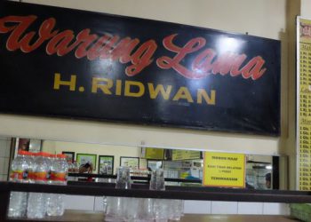 https://travel.kompas.com/read/2018/09/20/192000327/pasar-besar-malang-dan-kuliner-legendaris-di-dalamnya