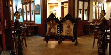https://www.google.com/url?sa=i&url=https%3A%2F%2Fwww.tatitujiani.com%2F2018%2F01%2Fmakan-tom-yam-di-restaurant-kertanegara.html&psig=AOvVaw3hmOygH6t3CHWnQKe2_oRG&ust=1588231395509000&source=images&cd=vfe&ved=0CAMQjB1qFwoTCLjlhoONjekCFQAAAAAdAAAAABAQ