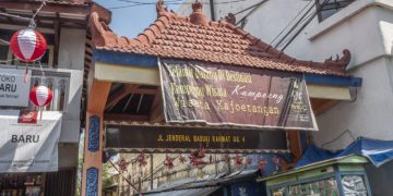 https://pesona.travel/inspirasi/3576/yok-menyusuri-kampung-heritage-kayutangan