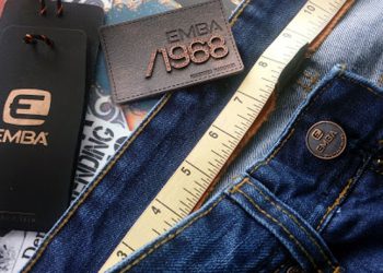 Produsen Jeans Emba Asli Malang Memproduksi APD dari Covid-19