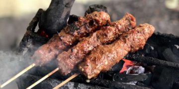 https://travelingyuk.com/sate-gebug-di-malang/153005