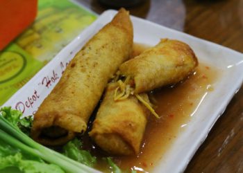 https://kumparan.com/fery-arifian/mencicipi-kuliner-legendaris-depot-hok-lay-di-malang-1r6n1D5FrIk