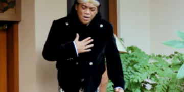 https://www.google.com/url?sa=i&url=https%3A%2F%2Fwww.grid.id%2Fread%2F042136913%2Fdidi-kempot-meninggal-dunia-saat-digilai-gilai-sobat-ambyar-inilah-sosok-sang-istri-yan-vellia-yang-berhasil-gaet-hati-the-godfather-of-broken-heart&psig=AOvVaw3c8c01mOICop6_8_s7y-KC&ust=1588748867707000&source=images&cd=vfe&ved=0CAQQjB1qFwoTCLiKsOuUnOkCFQAAAAAdAAAAABAD