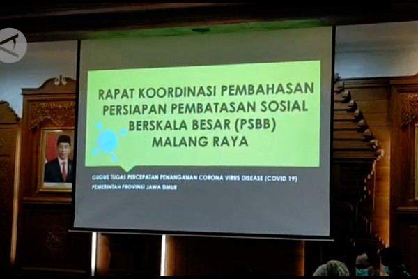 https://www.google.com/url?sa=i&url=https%3A%2F%2Fwww.antaranews.com%2Fvideo%2F1481703%2Fgubernur-jatim-segera-ajukan-psbb-malang-raya&psig=AOvVaw3-JJ4HhJD312UHe_pLJLze&ust=1589171984328000&source=images&cd=vfe&ved=0CAQQjB1qFwoTCMiH1_28qOkCFQAAAAAdAAAAABAD