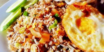 https://jejakpiknik.com/nasi-goreng-enak-di-malang/