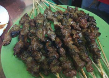 https://www.google.com/url?sa=i&url=https%3A%2F%2Fwww.tripadvisor.co.id%2FRestaurant_Review-g297710-d12453762-Reviews-Warung_Sate_Gule_Kambing_Bang_Saleh-Malang_East_Java_Java.html&psig=AOvVaw3gbwuMXD0F-xDtqohuJEiC&ust=1589087087811000&source=images&cd=vfe&ved=0CAMQjB1qFwoTCMiP0diApukCFQAAAAAdAAAAABAD