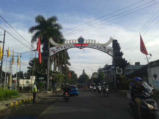 https://www.google.com/url?sa=i&url=https%3A%2F%2Fingress-intel.com%2Fportal%2Fgapura-masuk-kota-malang%2F&psig=AOvVaw3McChkd75QCvNwdi_tSu-c&ust=1589170571104000&source=images&cd=vfe&ved=0CAMQjB1qFwoTCMCN59i3qOkCFQAAAAAdAAAAABAT