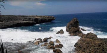 Jangan ke Pantai Malang Selatan Dulu, Bakal Ada Banjir Rob Lagi