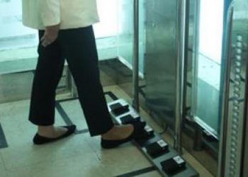 Antisipasi Covid-19, RSU UMM Bikin Lift Berpedal