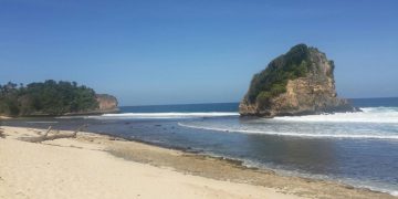 Pantai Ngudel Kabupaten Malang