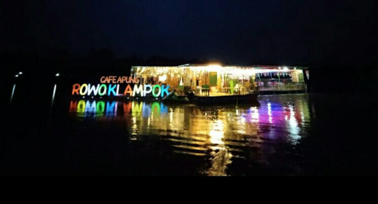 https://www.google.com/url?sa=i&url=https%3A%2F%2Fandritirta.blogspot.com%2F2019%2F08%2Fcafe-apung-rowo-klampok-senggreng-malang.html&psig=AOvVaw32MQ6hdQIBL2TdHy5TpvLY&ust=1592830705759000&source=images&cd=vfe&ved=0CAMQjB1qFwoTCODkkLL7kuoCFQAAAAAdAAAAABAf