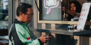Gojek PHK 430 Karyawan