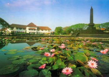 https://www.google.com/url?sa=i&url=https%3A%2F%2Fwww.firmankasan.com%2F2019%2F12%2F6-wisata-murah-di-kota-malang.html&psig=AOvVaw2rR7WGRFJsbvXnMTpHy9DF&ust=1595504062559000&source=images&cd=vfe&ved=0CAMQjB1qFwoTCKDa8fzh4OoCFQAAAAAdAAAAABAR