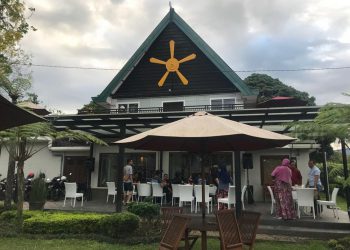 https://www.idntimes.com/food/dining-guide/brahm-1/kafe-nyaman-di-batu-malang-exp-c1c2/4