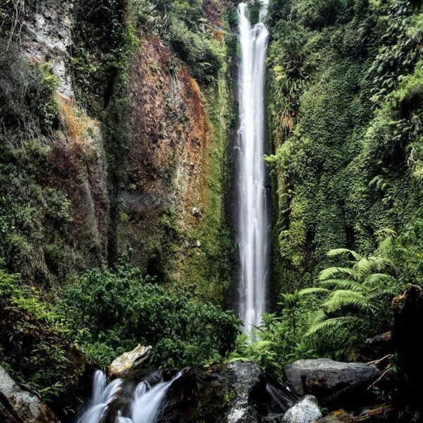 https://liburmulu.com/coban-glotak-wisata-air-terjun-lereng-gunung-kawi/