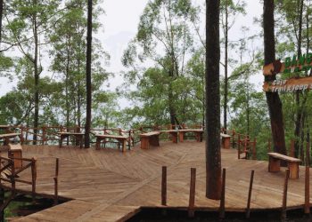 https://ongistravel.com/cafe-dancok-daun-cokelat-cafe-outdoor-paling-ngehits-di-malang/
