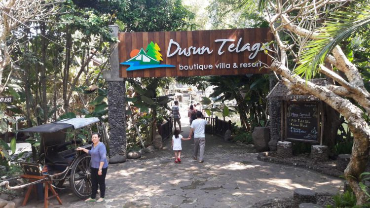 https://www.google.com/url?sa=i&url=https%3A%2F%2Fwww.tripadvisor.co.id%2FHotel_Review-g297710-d10000818-Reviews-Dusun_Telaga_Resort-Malang_East_Java_Java.html&psig=AOvVaw2oSTipCIfoKrRPsbyFN66C&ust=1594189125484000&source=images&cd=vfe&ved=0CAMQjB1qFwoTCLjgpcC_uuoCFQAAAAAdAAAAABAD