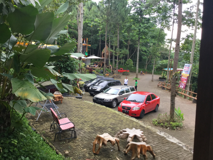 https://ecayana.wordpress.com/2016/12/28/desapa-resto/