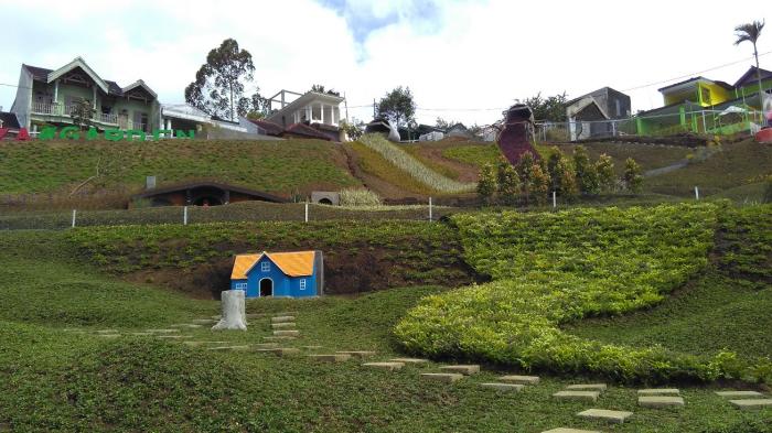 https://www.bobocantik.com/2017/01/serunya-main-ke-taman-kelinci-dan-rumah-hobbit-malang/