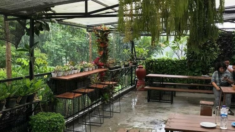 https://www.google.com/url?sa=i&url=https%3A%2F%2Fcarik-cenik-cafe-resto.business.site%2F&psig=AOvVaw0mBjQwIMbeisNftrjUUh1F&ust=1595853376648000&source=images&cd=vfe&ved=0CAMQjB1qFwoTCOCyu6f36uoCFQAAAAAdAAAAABAD