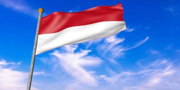 Alun-alun Tugu Dikelilingi Bendera Merah Putih 366 Meter