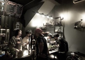 https://www.idntimes.com/food/dining-guide/brahm-1/warung-kopi-di-malang-c1c2/6