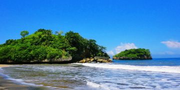 https://www.google.com/url?sa=i&url=https%3A%2F%2Fwww.manusialembah.com%2F2015%2F06%2Fwisata-pantai-bajul-mati-malang-selatan.html&psig=AOvVaw2TLvgFiaNYJodyi0YRfSTu&ust=1596688951412000&source=images&cd=vfe&ved=0CAMQjB1qFwoTCODIx42gg-sCFQAAAAAdAAAAABAD