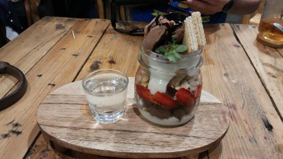 https://www.google.com/url?sa=i&url=https%3A%2F%2Fwww.tripadvisor.com%2FLocationPhotoDirectLink-g297710-d6530962-i160817991-Bunchbead-Malang_East_Java_Java.html&psig=AOvVaw0TOHvxjyUowqi9Fr27OyJe&ust=1597887059322000&source=images&cd=vfe&ved=0CAMQjB1qFwoTCKCfvf2PpusCFQAAAAAdAAAAABAD