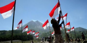 https://www.google.com/url?sa=i&url=https%3A%2F%2Fwww.m.goaceh.co%2Fberita%2Fbaca%2F2016%2F08%2F17%2Farti-kemerdekaan-bagi-masyarakat-kecil&psig=AOvVaw17KUrgLXS-0JwjFIQlkCqR&ust=1597653419862000&source=images&cd=vfe&ved=0CAMQjB1qFwoTCOCmy62on-sCFQAAAAAdAAAAABAD