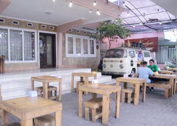https://www.google.com/url?sa=i&url=https%3A%2F%2Fwww.malangculinary.com%2Fvolks-waffle-streatery&psig=AOvVaw2NKUlwAOOvKC-KewifF75x&ust=1598060818515000&source=images&cd=vfe&ved=0CAMQjB1qFwoTCOiO0s-Wq-sCFQAAAAAdAAAAABAD