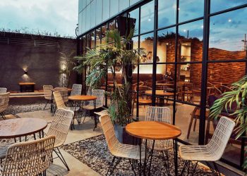 https://www.google.com/url?sa=i&url=https%3A%2F%2Fwww.kulinermantap.com%2F2020%2F03%2Fnakoa-cafe-rekomendasi-tempat-nongkrong.html&psig=AOvVaw0aLar6qWb-7BQ3BTe8Nt3P&ust=1596334044473000&source=images&cd=vfe&ved=0CAMQjB1qFwoTCOiN-K71-OoCFQAAAAAdAAAAABAI