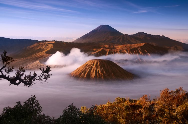 Aturan Penting saat Mendaki Gununge Bromo? Jangan Lupa Lakukan Persiapan ini