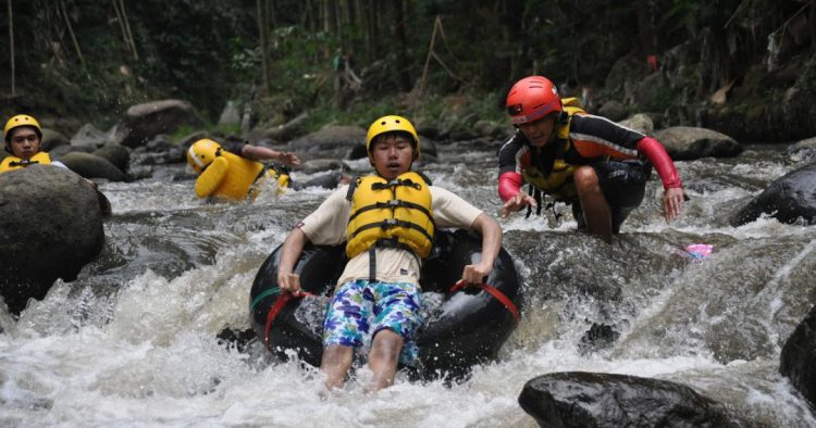 https://www.google.com/url?sa=i&url=https%3A%2F%2Fmgyoe.blogspot.com%2F2016%2F11%2Fwisata-tubing-wringinanom.html&psig=AOvVaw3lIZzfAC5zWBE9B-PyzCEH&ust=1598070308294000&source=images&cd=vfe&ved=0CAMQjB1qFwoTCIiJuv25q-sCFQAAAAAdAAAAABAJ