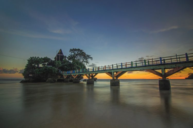 Sunset di pantai Balekambang Malang