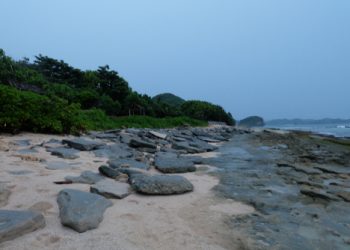 Pantai Goa CIna Malang