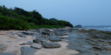 Pantai Goa CIna Malang