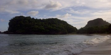 Pantai Clungup Malang