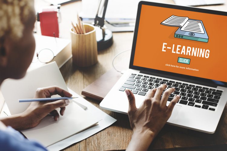 Kemendikbud bagikan kuota internet gratis kepada siswa, guru, mahasiswa dan dosen.
