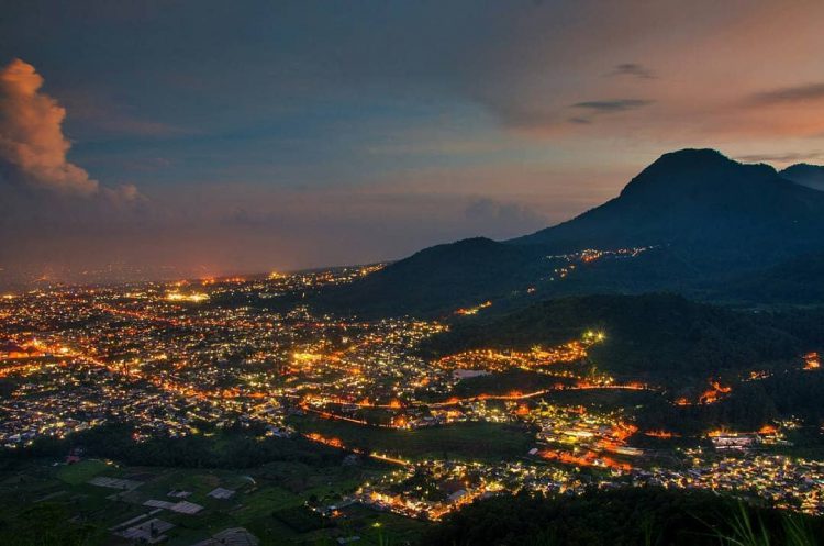 Ingin Hasil Keren? Ini Tips Motret di Malam Hari Pakai HP Android (Part 1)