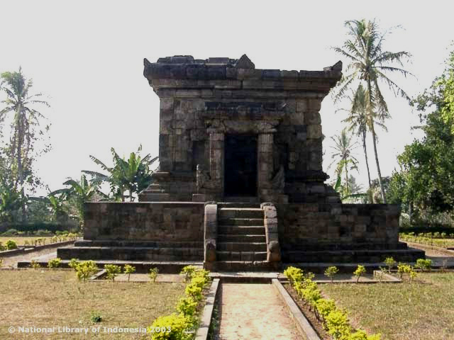 Wisata Sejarah ke Candi Badut, Lokasi dan Harga Tiketnya