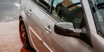 Tips Merawat Mobil Agar Tetap Kinclong di Musim Hujan