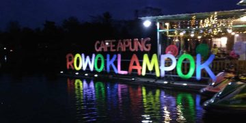 Cafe Apung Rowo Klampok