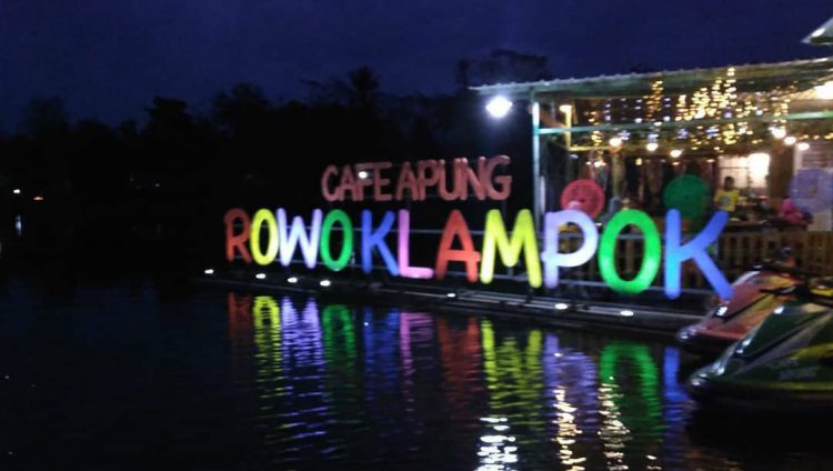 Cafe Apung Rowo Klampok