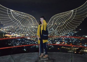 Berburu Foto Instagramable di Taman Langit Batu